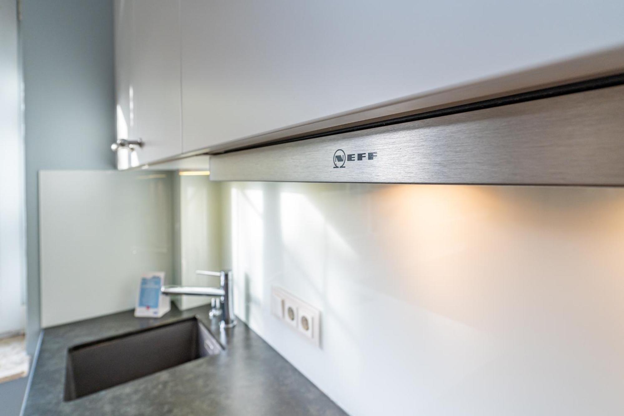 Flut No 5 Apartment